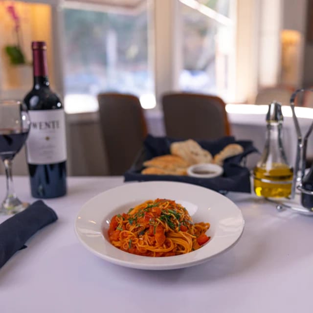 Cappellini Al Pomodoro.